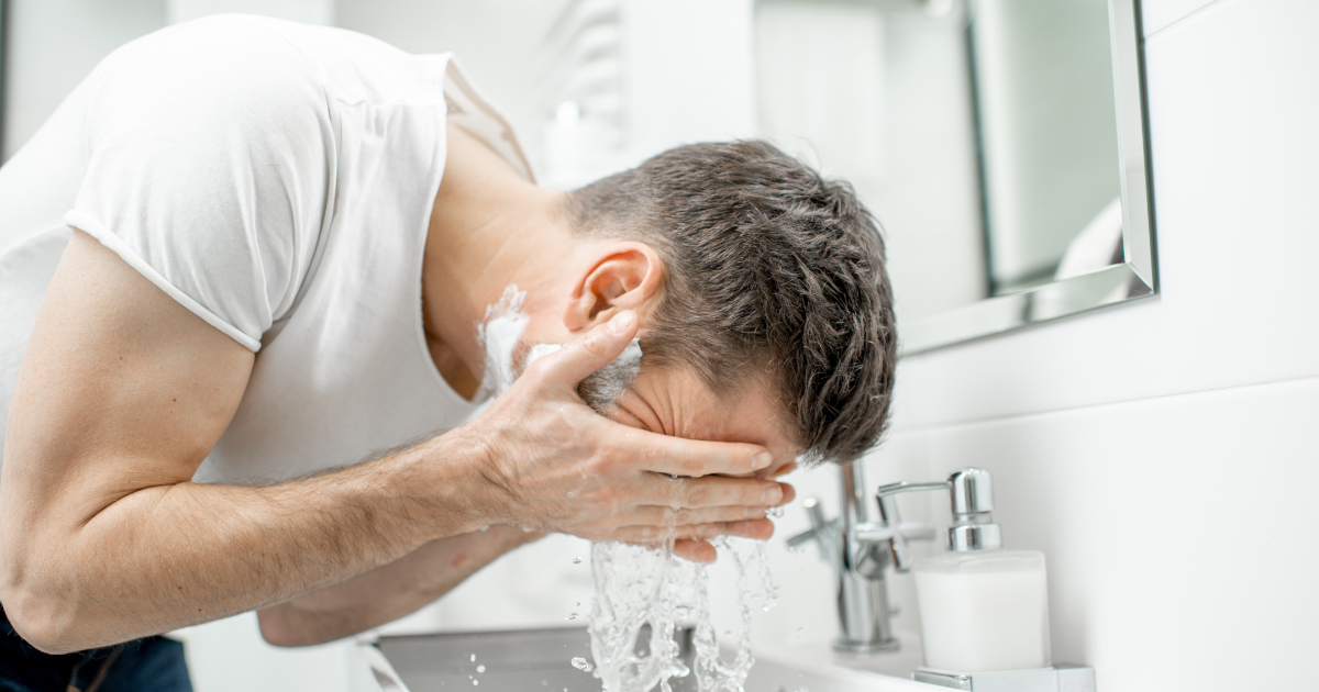تنظيف الوجه للرجال